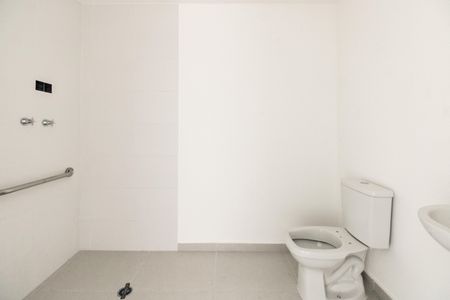 Banheiro  de kitnet/studio à venda com 1 quarto, 25m² em Penha de França, São Paulo