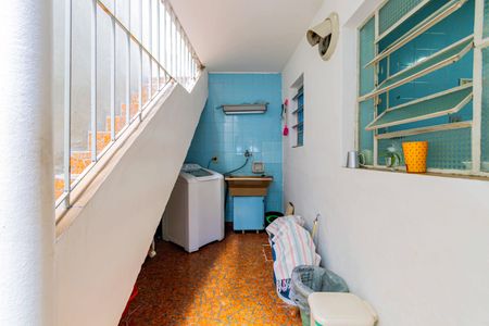 Casa à venda com 230m², 3 quartos e 2 vagasLavanderia