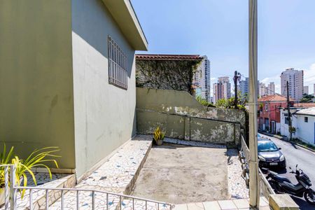 Casa à venda com 230m², 3 quartos e 2 vagasFachada