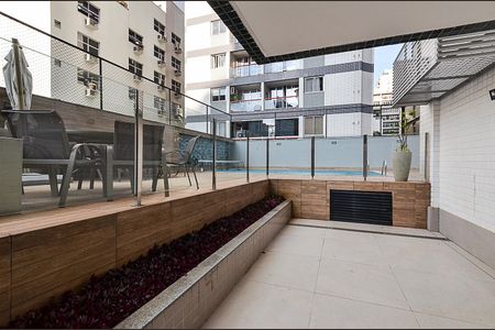 Apartamento à venda com 100m², 3 quartos e 2 vagasÁrea comum - Piscina