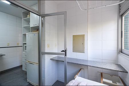 Apartamento à venda com 100m², 3 quartos e 2 vagasÁrea de Serviço