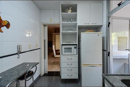 Apartamento à venda com 100m², 3 quartos e 2 vagasCozinha