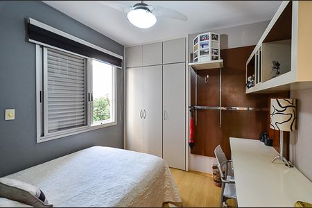 Apartamento à venda com 100m², 3 quartos e 2 vagasQuarto 2