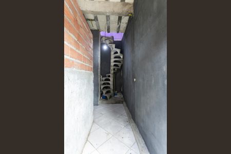 Casa à venda com 70m², 1 quarto e sem vagaEntrada 