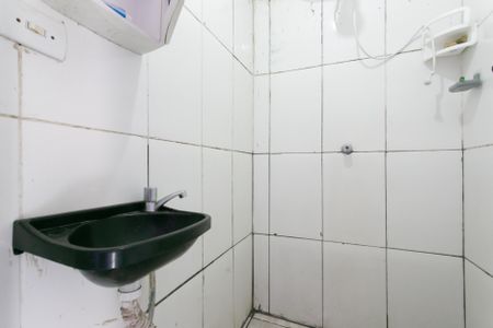 Casa à venda com 70m², 1 quarto e sem vagaBanheiro 