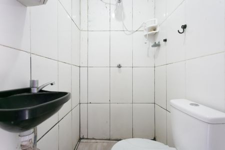 Casa à venda com 70m², 1 quarto e sem vagaBanheiro 