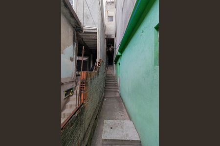 Casa para alugar com 25m², 1 quarto e sem vagaEscada