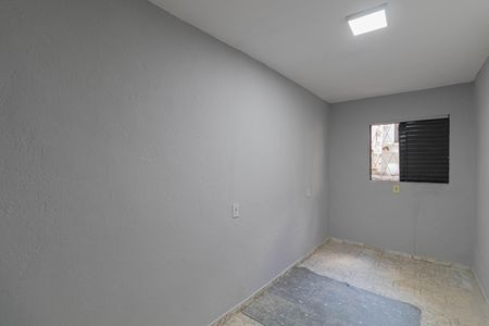 Quarto de casa para alugar com 1 quarto, 25m² em Jardim Verônia, São Paulo