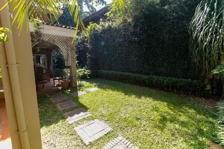 Casa à venda com 540m², 4 quartos e 4 vagasQuintal