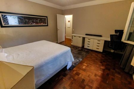 Casa à venda com 540m², 4 quartos e 4 vagasSuíte