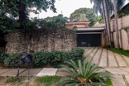 Casa à venda com 540m², 4 quartos e 4 vagasFachada