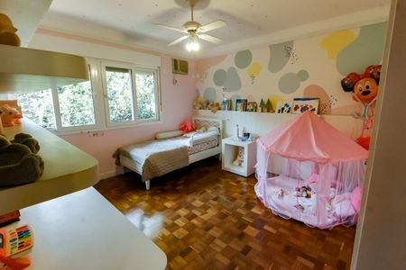 Casa à venda com 540m², 4 quartos e 4 vagasQuarto 2