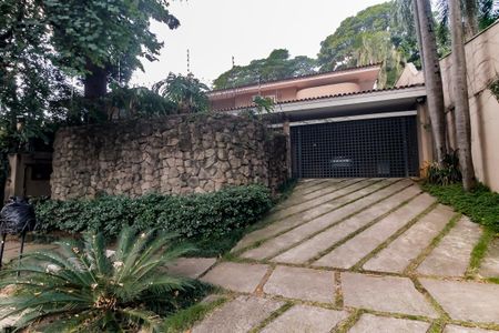 Casa à venda com 540m², 4 quartos e 4 vagasFachada