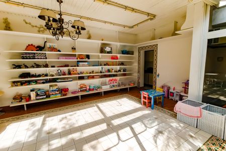 Casa à venda com 540m², 4 quartos e 4 vagasSala - Brinquedoteca