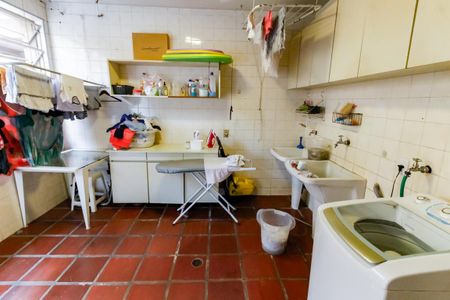 Casa à venda com 540m², 4 quartos e 4 vagasÁrea de Serviço