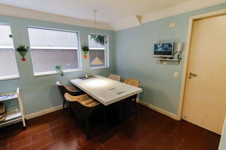 Casa à venda com 540m², 4 quartos e 4 vagasCopa