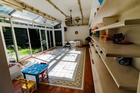Casa à venda com 540m², 4 quartos e 4 vagasSala - Brinquedo