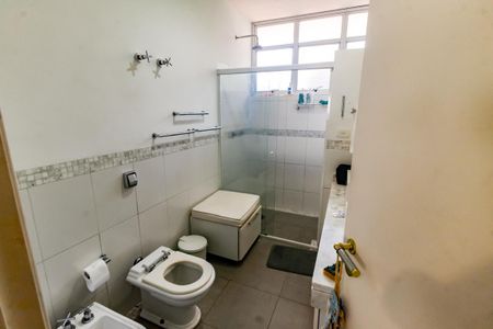 Casa à venda com 540m², 4 quartos e 4 vagasBanheiro Corredor