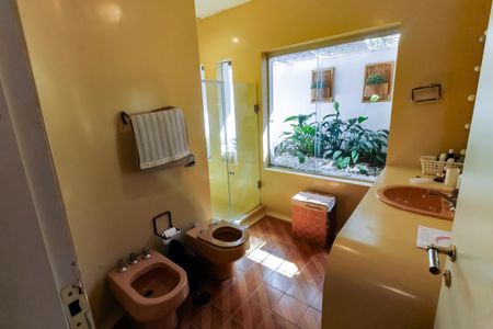 Casa à venda com 540m², 4 quartos e 4 vagasBanheiro