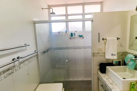 Casa à venda com 540m², 4 quartos e 4 vagasBanheiro Corredor