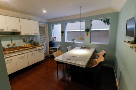 Casa à venda com 540m², 4 quartos e 4 vagasCopa