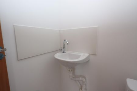 Apartamento para alugar com 37m², 2 quartos e sem vagaBanheiro