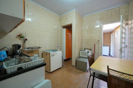 Casa para alugar com 120m², 2 quartos e 2 vagasCozinha