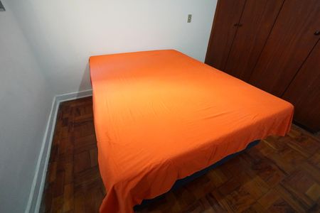 Casa para alugar com 120m², 2 quartos e 2 vagasSuíte