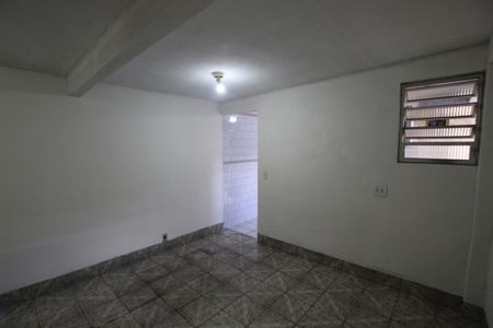 Banheiro de casa para alugar com 1 quarto, 25m² em Vila São José, São Paulo