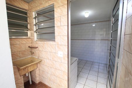 Casa para alugar com 25m², 1 quarto e 1 vagaÁrea de Serviço
