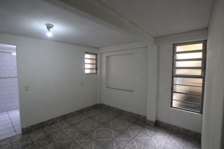 Quarto de casa para alugar com 1 quarto, 25m² em Vila São José, São Paulo