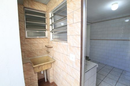 Casa para alugar com 25m², 1 quarto e 1 vagaÁrea de Serviço