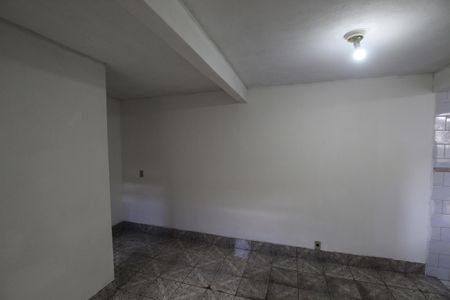 Quarto de casa para alugar com 1 quarto, 25m² em Vila São José, São Paulo