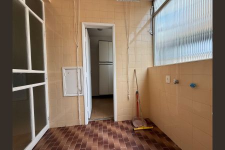 Apartamento à venda com 100m², 3 quartos e 2 vagasÁrea de serviço