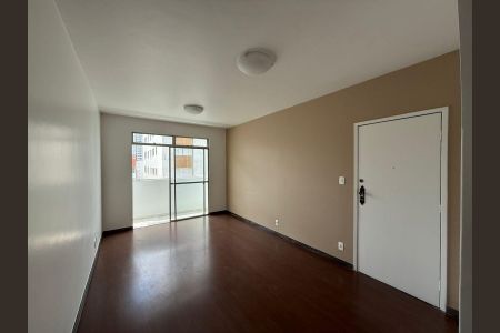 Sala de apartamento à venda com 3 quartos, 100m² em Sion, Belo Horizonte