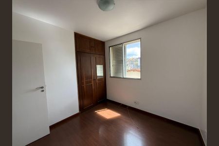 Apartamento à venda com 100m², 3 quartos e 2 vagasQuarto