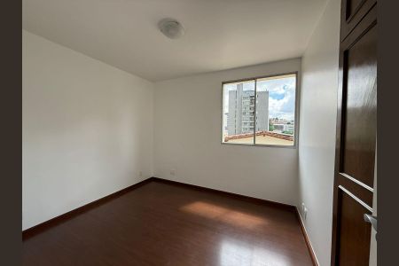 Apartamento à venda com 100m², 3 quartos e 2 vagasQuarto