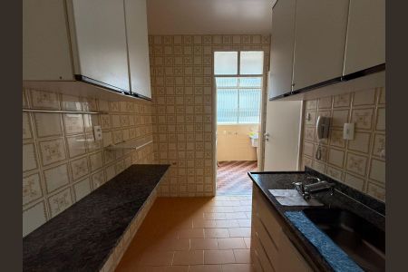 Apartamento à venda com 100m², 3 quartos e 2 vagasCozinha