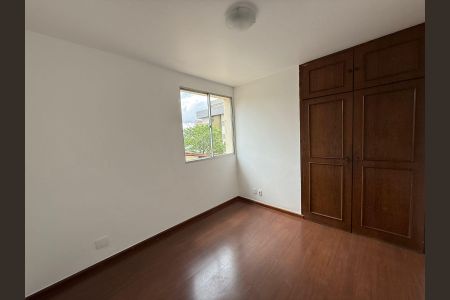 Apartamento à venda com 100m², 3 quartos e 2 vagasQuarto 2