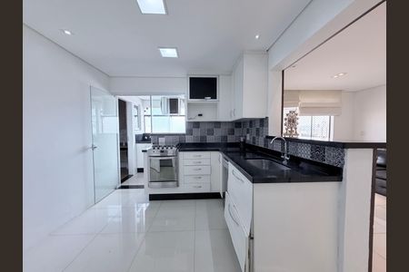 Apartamento para alugar com 107m², 3 quartos e 2 vagasCozinha