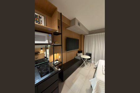 Sala/Quarto de kitnet/studio à venda com 1 quarto, 32m² em Santo Amaro, São Paulo