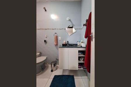 Casa para alugar com 80m², 2 quartos e 3 vagasBanheiro da Suíte 1