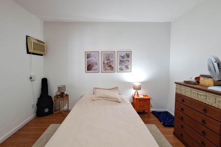 Casa para alugar com 80m², 2 quartos e 3 vagasSuíte 1