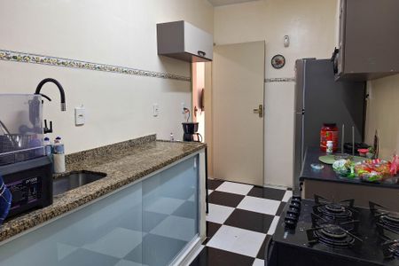 Casa para alugar com 80m², 2 quartos e 3 vagasCozinha