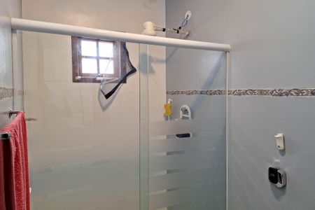 Casa para alugar com 80m², 2 quartos e 3 vagasBanheiro da Suíte 1