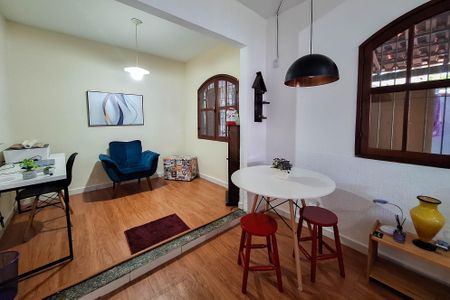 Sala de casa para alugar com 2 quartos, 80m² em Serra Grande, Niterói