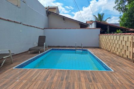 Casa para alugar com 80m², 2 quartos e 3 vagasQuintal