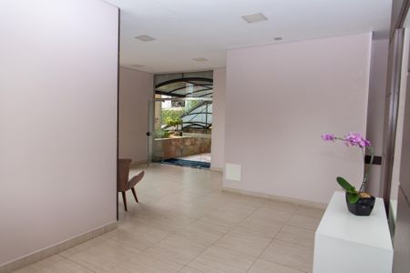 Apartamento à venda com 68m², 2 quartos e 1 vagaHall social