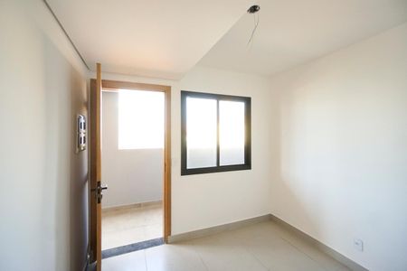 Sala de apartamento para alugar com 2 quartos, 41m² em Vila Esperança, São Paulo