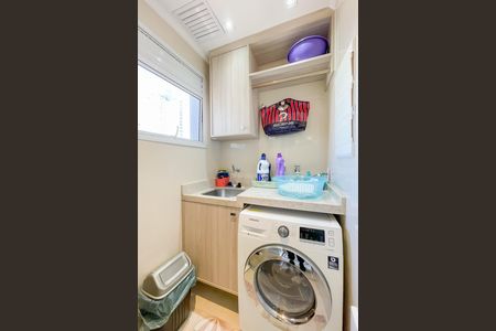 Apartamento à venda com 85m², 3 quartos e 2 vagas Apartamento à venda com 85m², 3 quartos e 2 vagasÁrea de Serviço